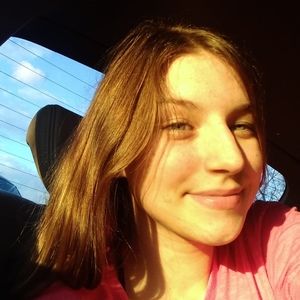 Meet your Posher, Desiree